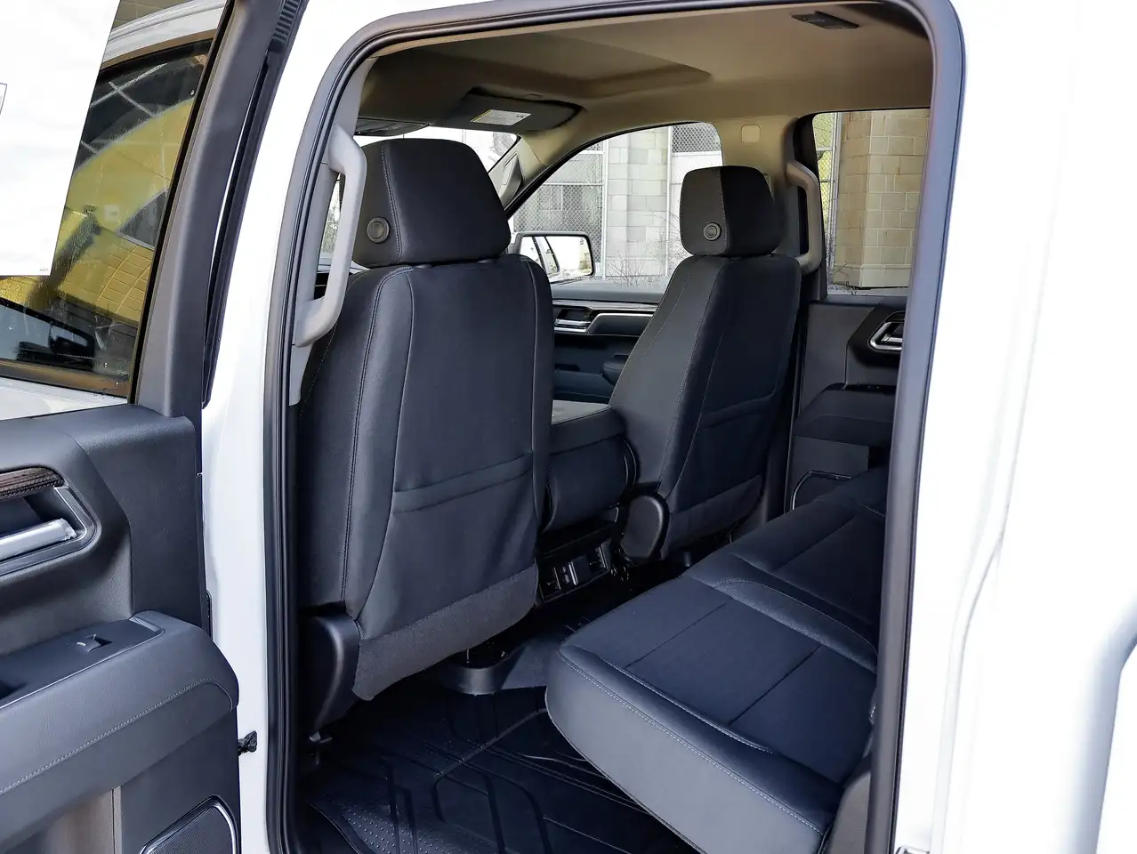Chevrolet Silverado 1500 photo Chevrolet Silverado 1500