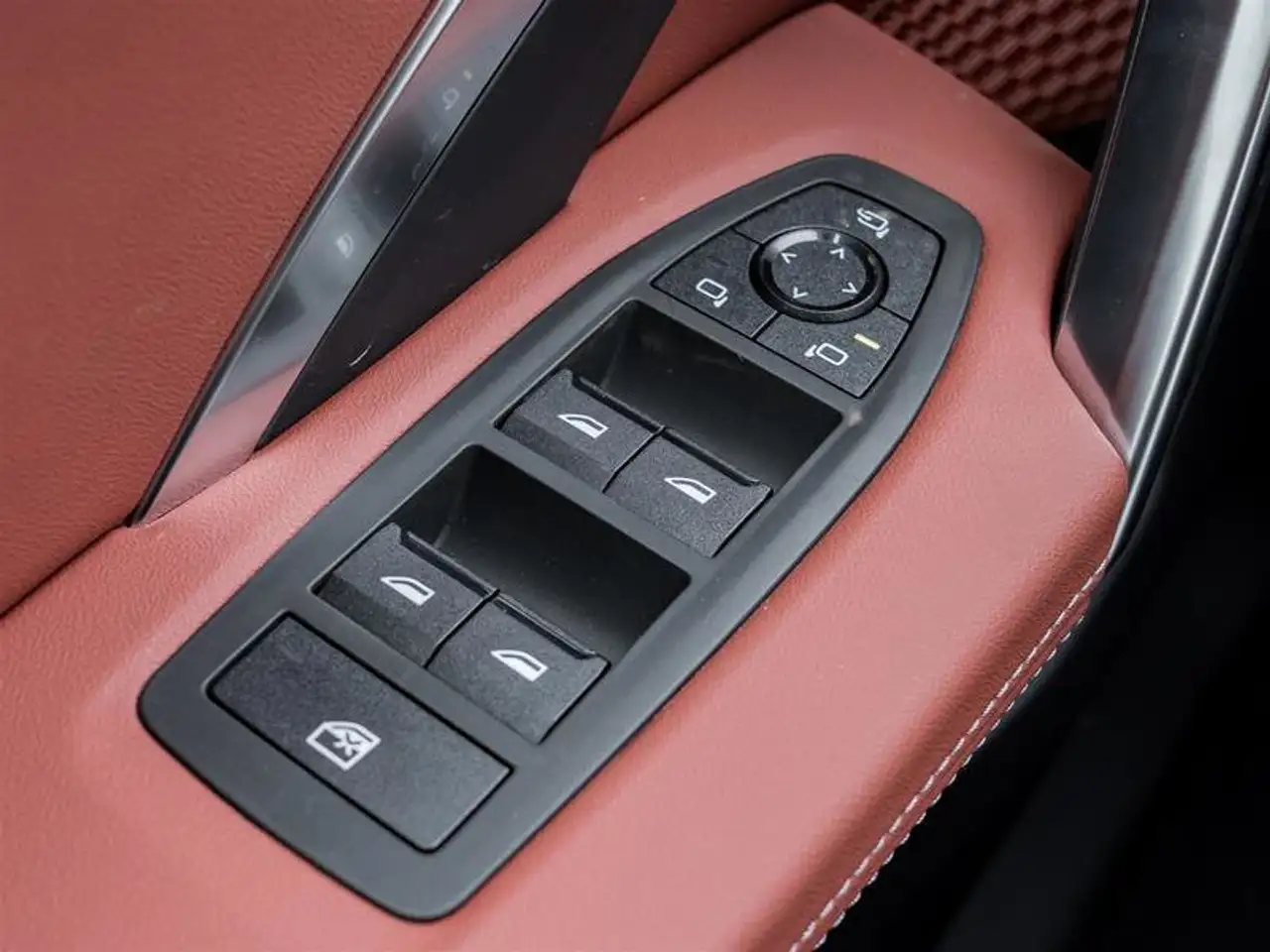 BMW X1 снимка BMW X1