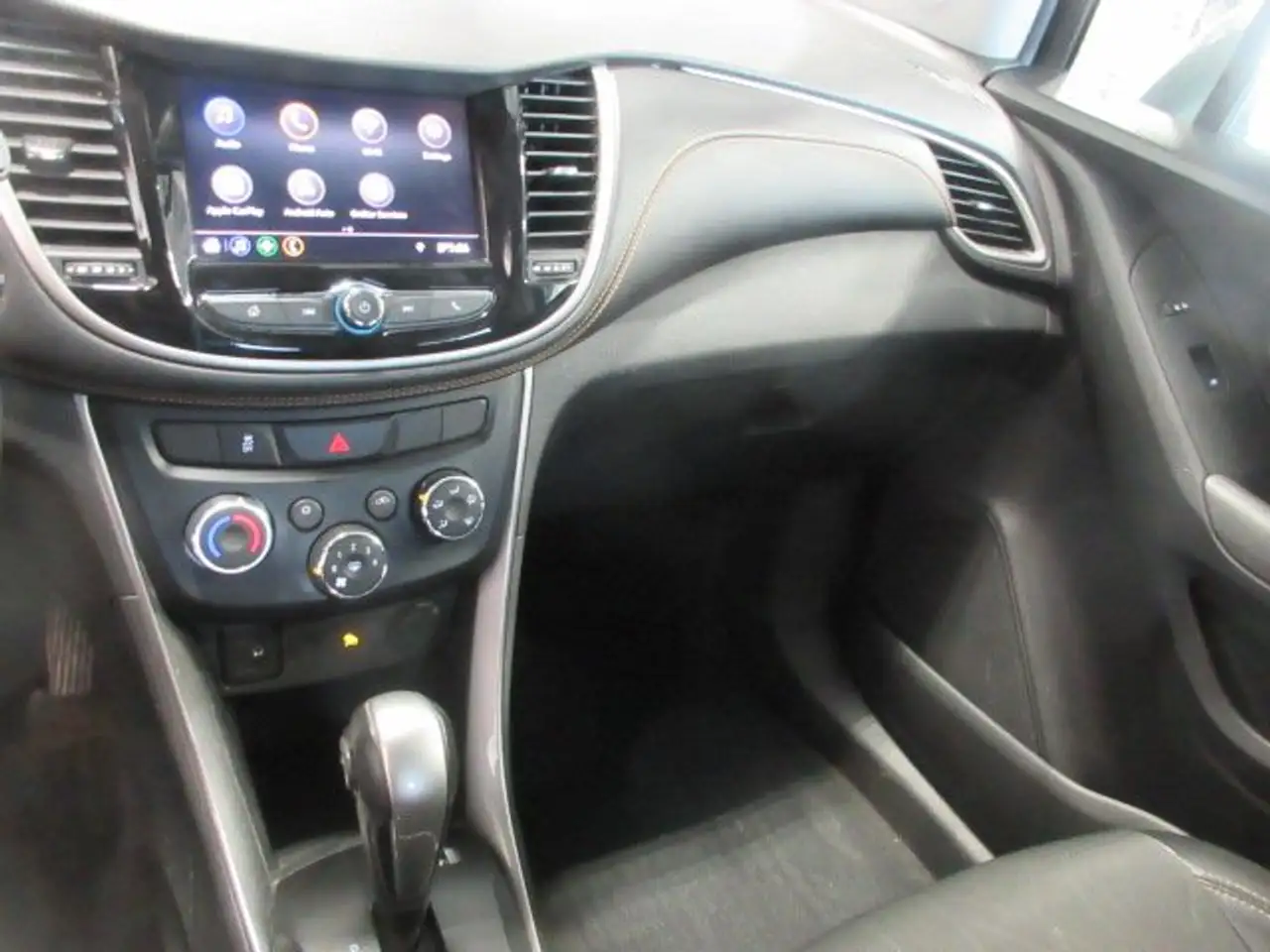 Chevrolet Trax снимка Chevrolet Trax
