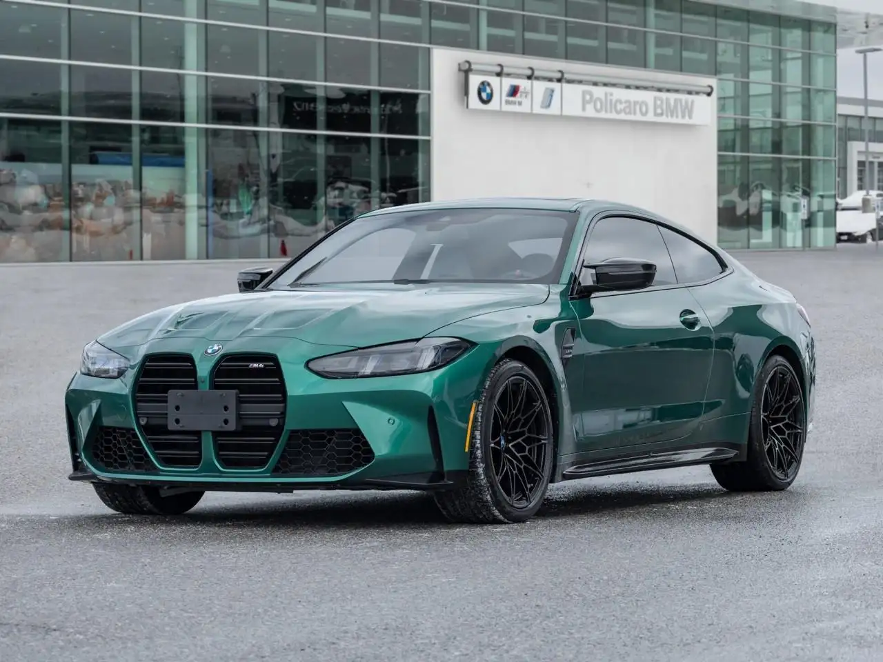BMW M4 photo BMW M4