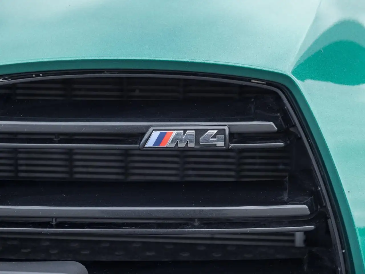 BMW M4 photo BMW M4