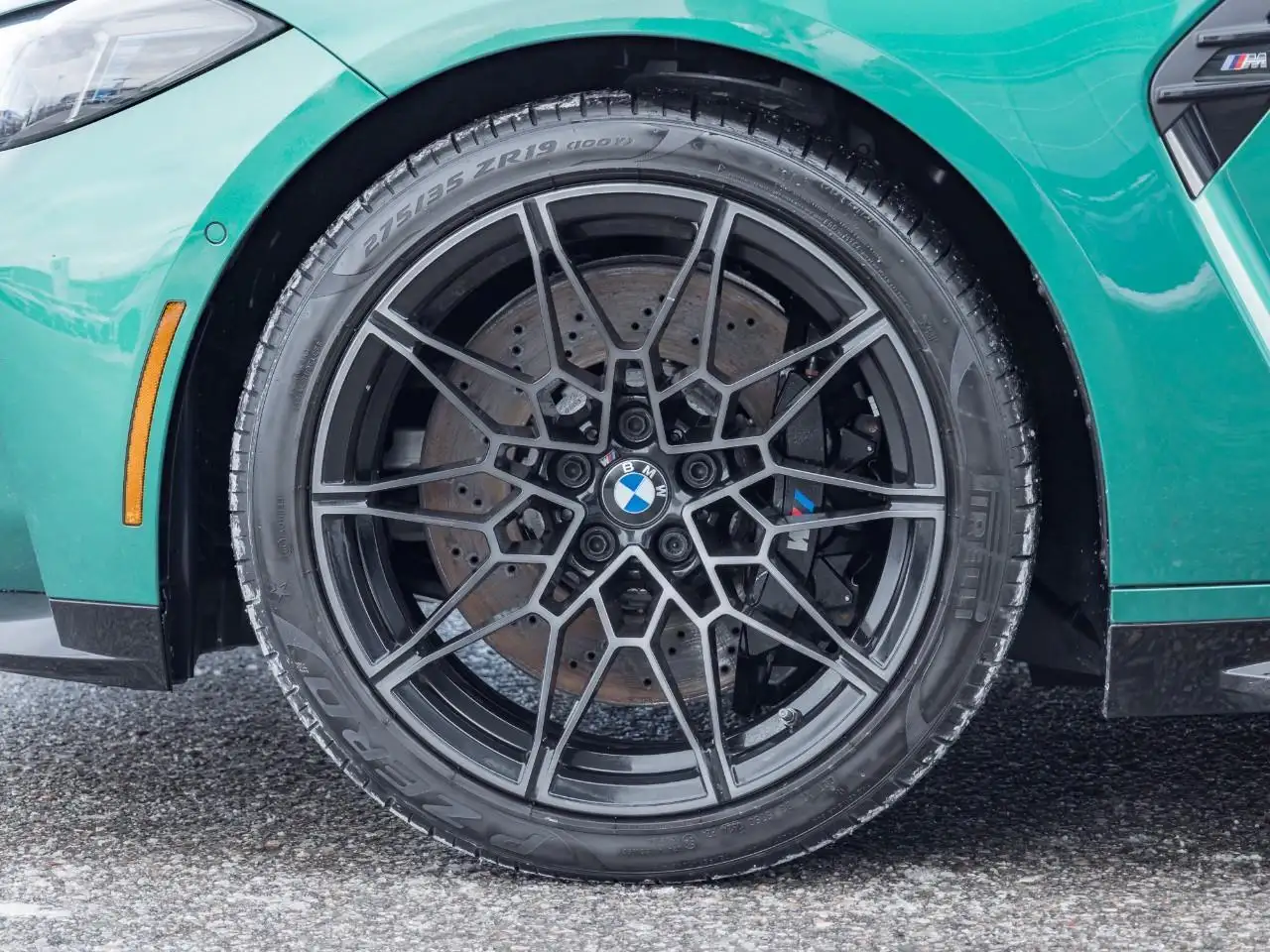 BMW M4 photo BMW M4