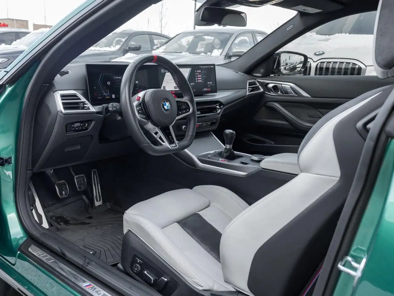 BMW M4 photo BMW M4