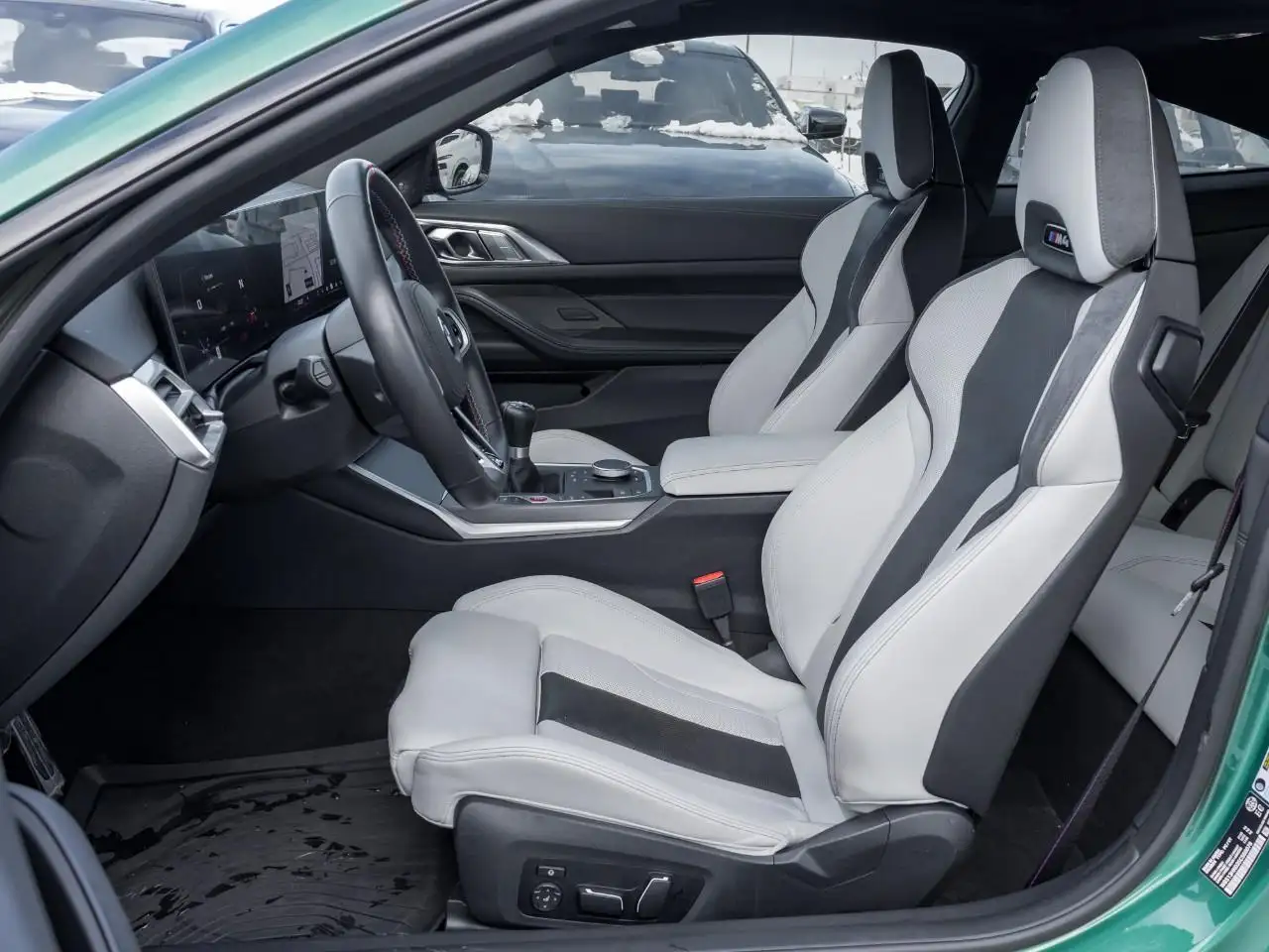 BMW M4 photo BMW M4