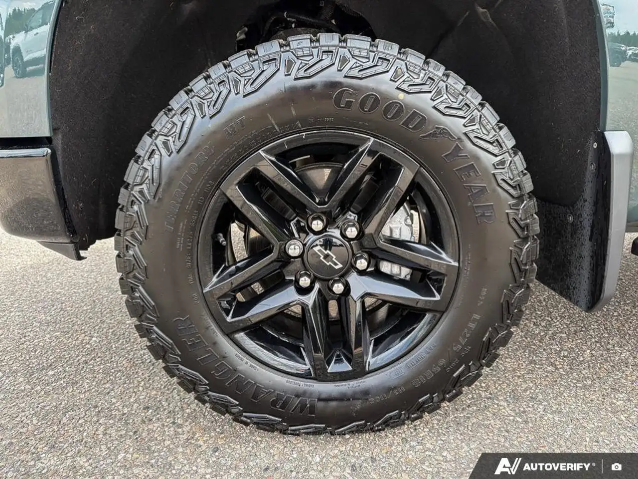 Chevrolet Silverado 1500 photo Chevrolet Silverado 1500