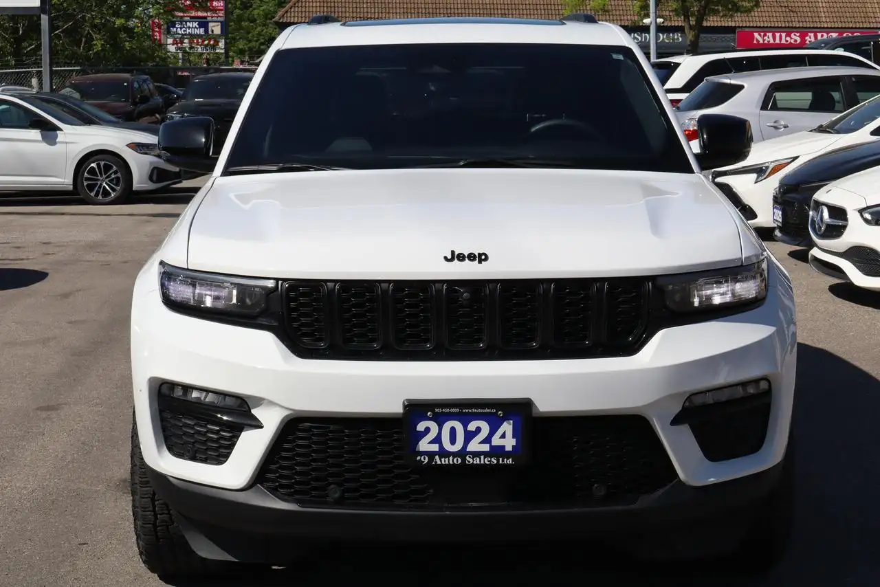 Jeep Grand Cherokee снимка Jeep Grand Cherokee