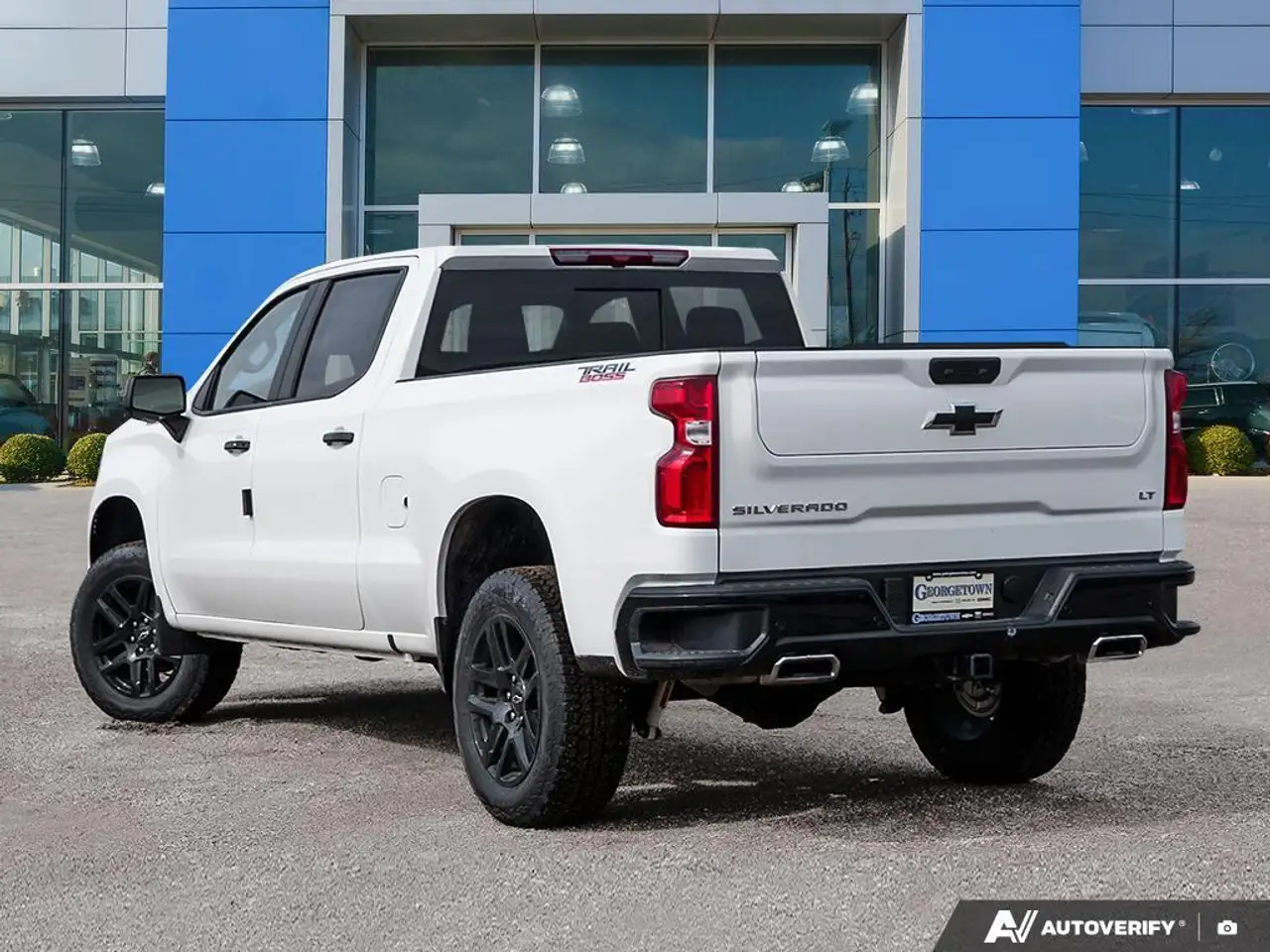 Chevrolet Silverado 1500 снимка Chevrolet Silverado 1500