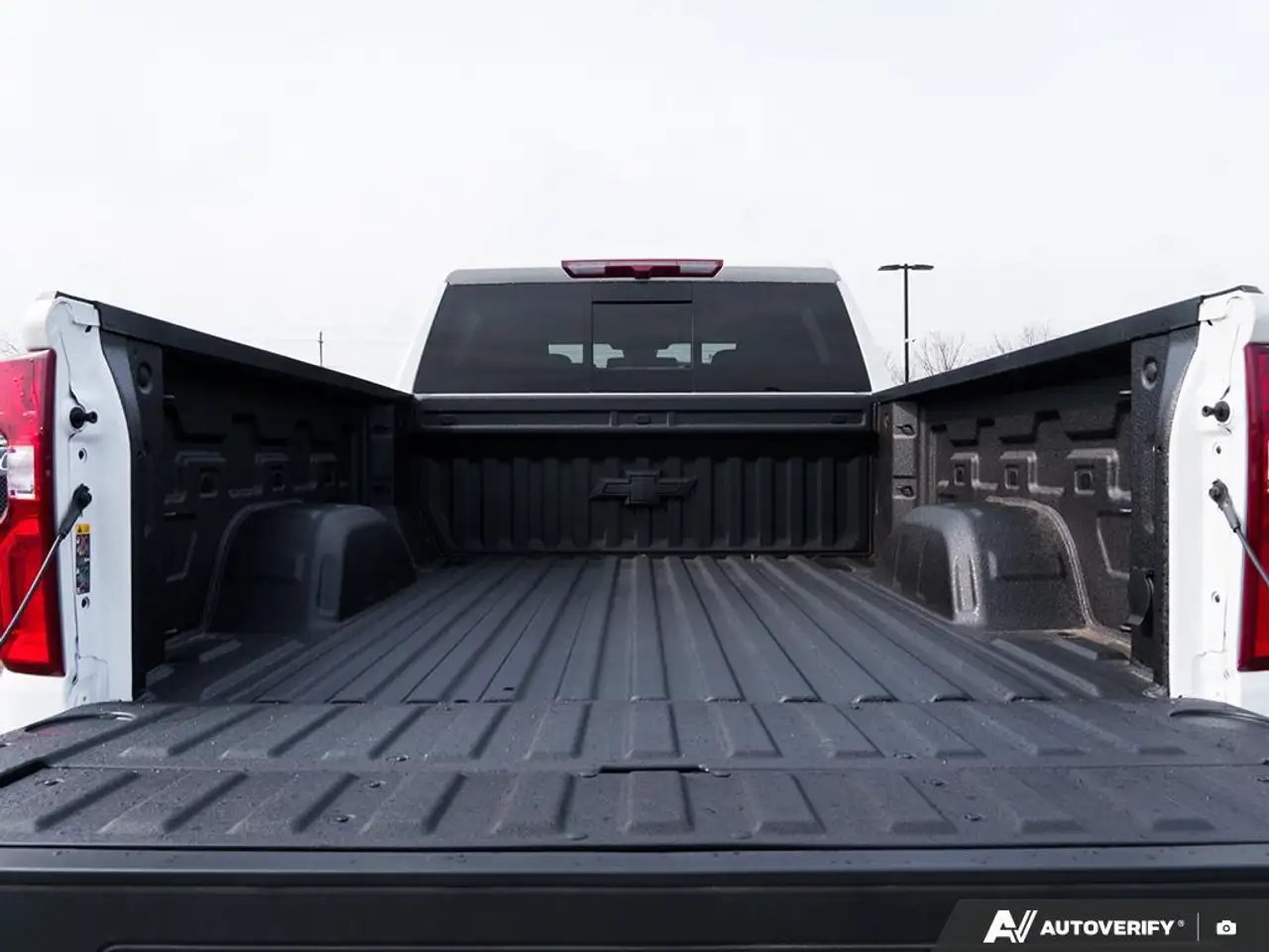 Chevrolet Silverado 1500 снимка Chevrolet Silverado 1500
