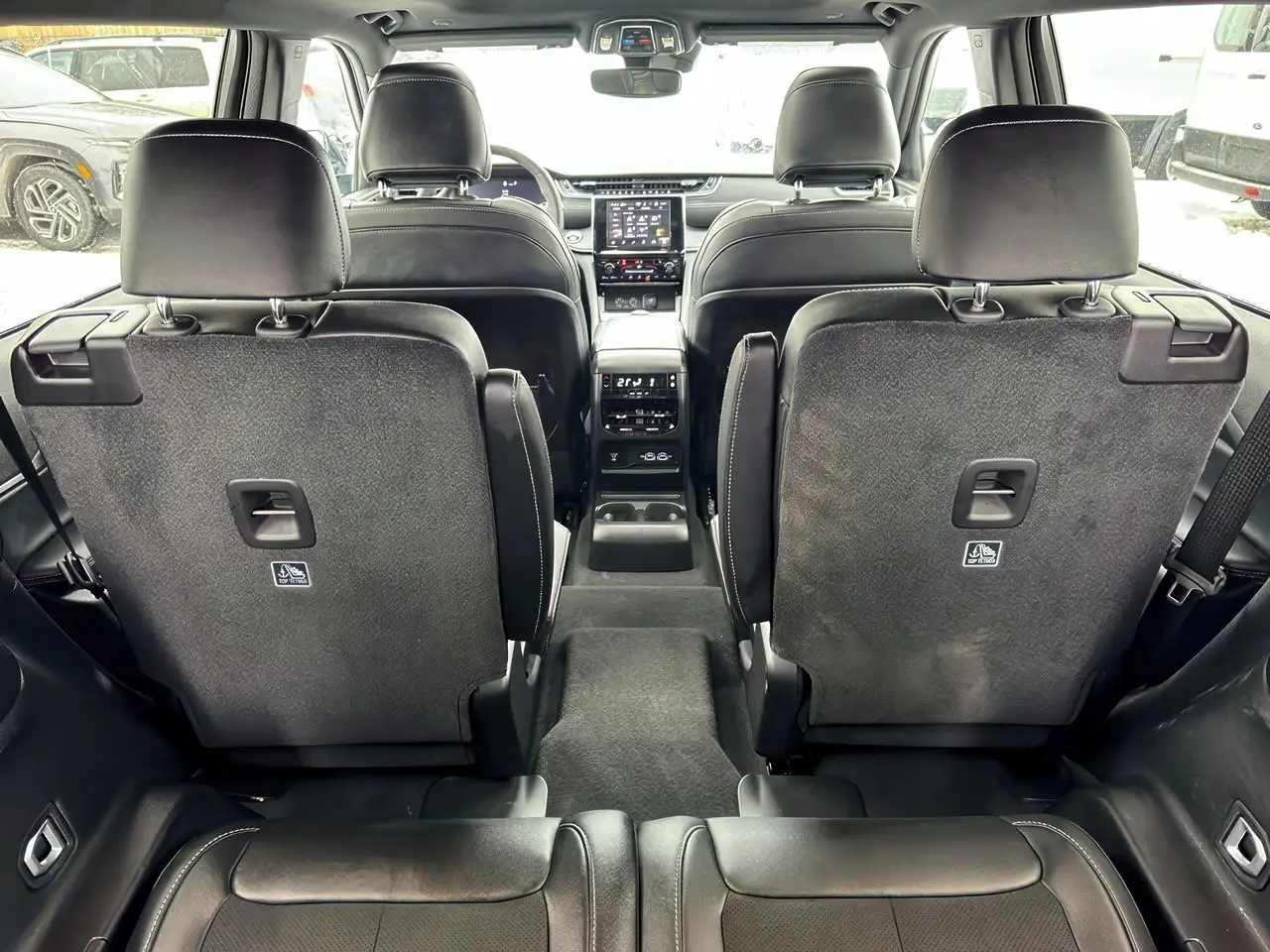 Jeep Grand Cherokee снимка Jeep Grand Cherokee