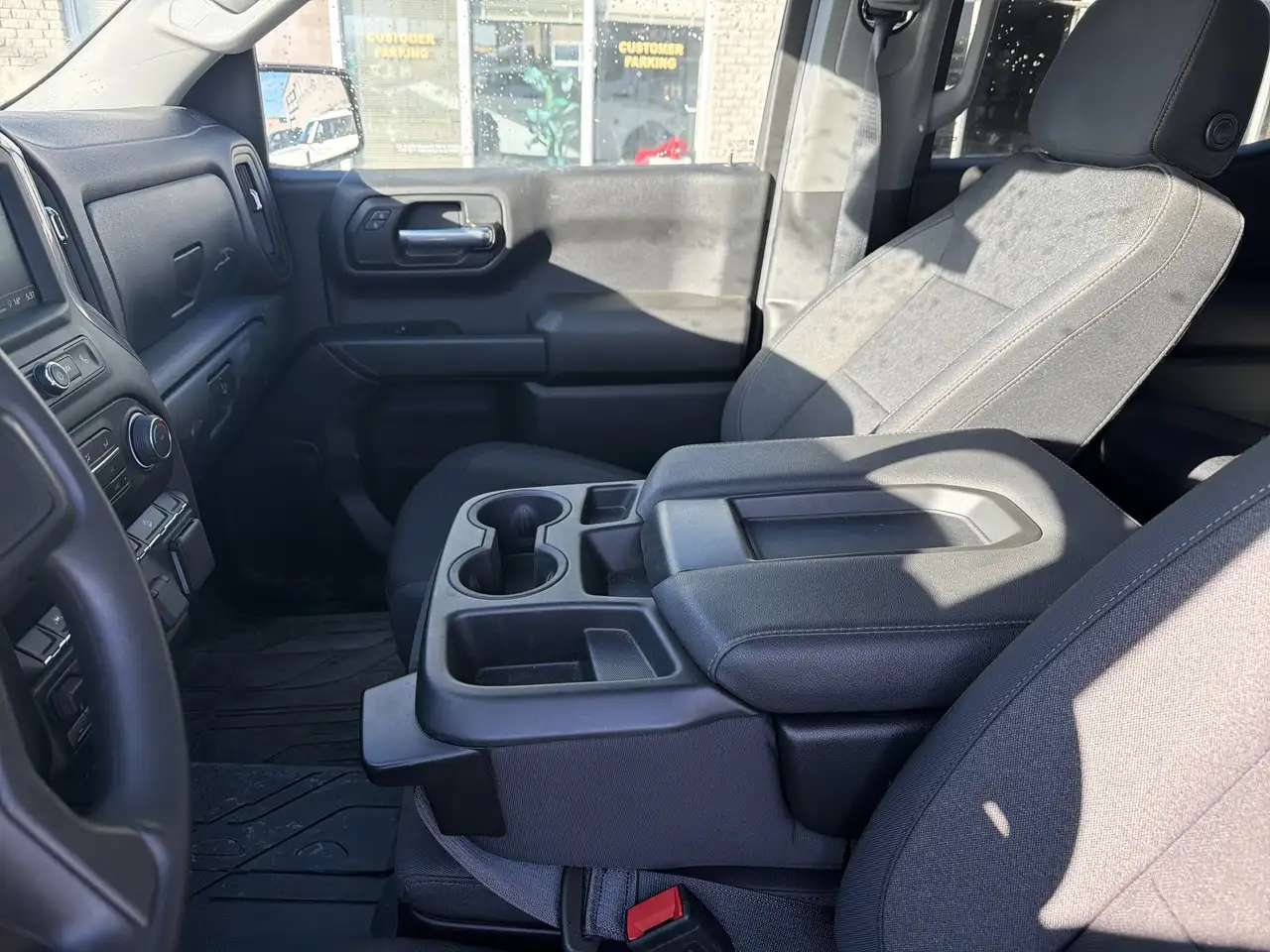 Chevrolet Silverado 1500 снимка Chevrolet Silverado 1500