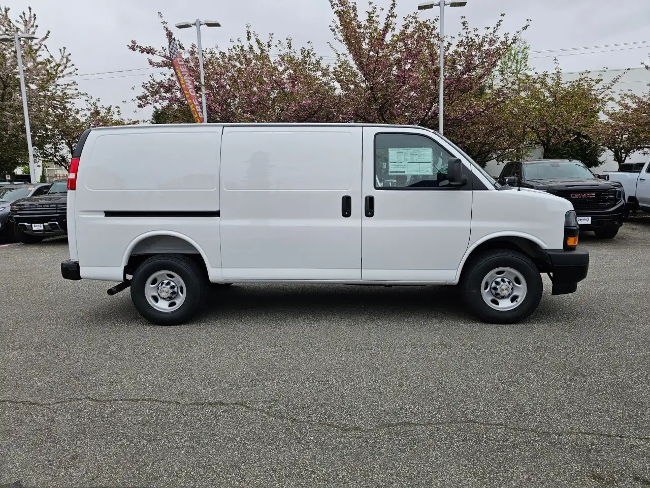 Chevrolet Express 3500 снимка Chevrolet Express 3500
