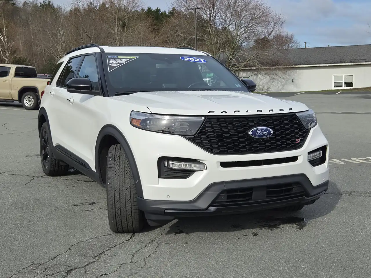 Ford Explorer photo Ford Explorer