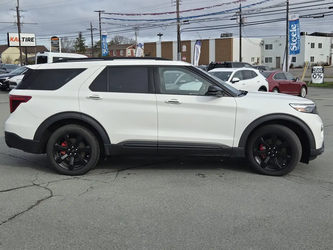 Ford Explorer photo Ford Explorer