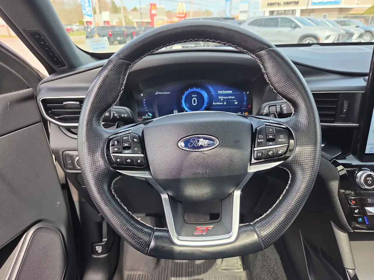 Ford Explorer photo Ford Explorer