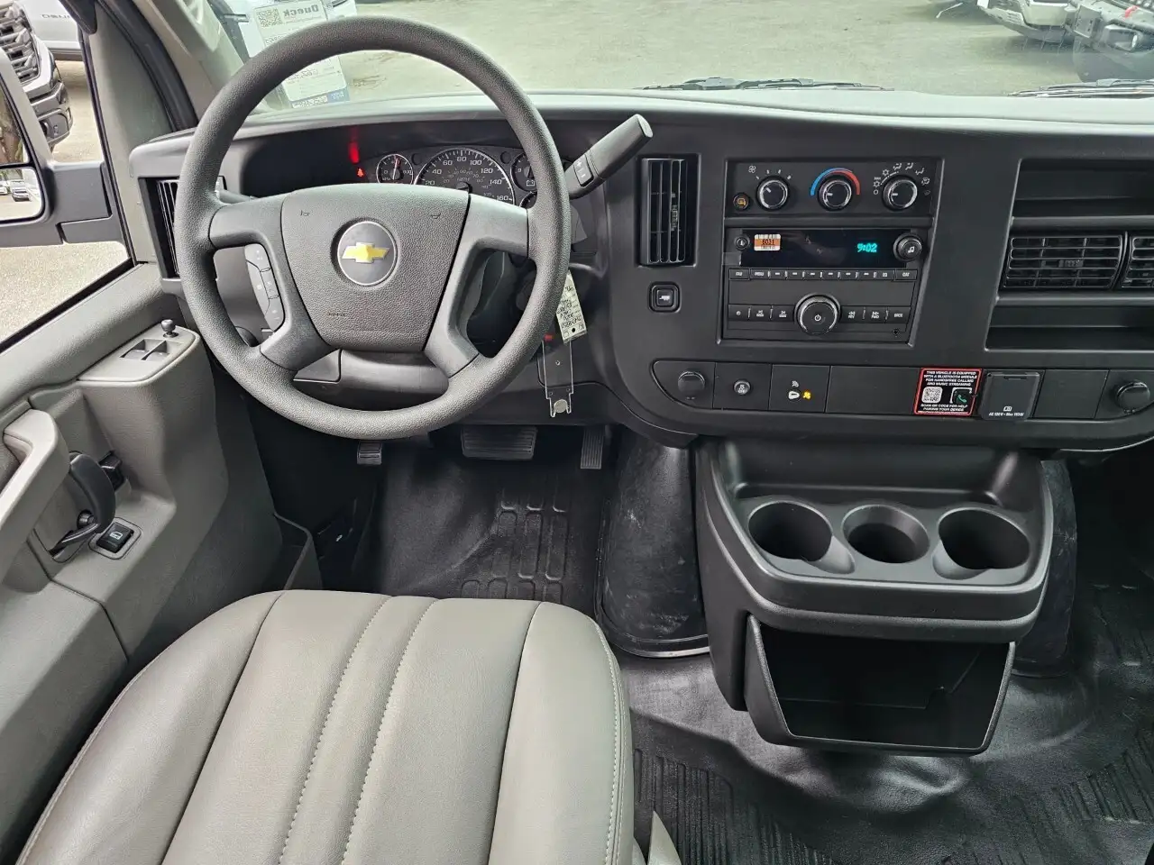 Chevrolet Express 3500 снимка Chevrolet Express 3500