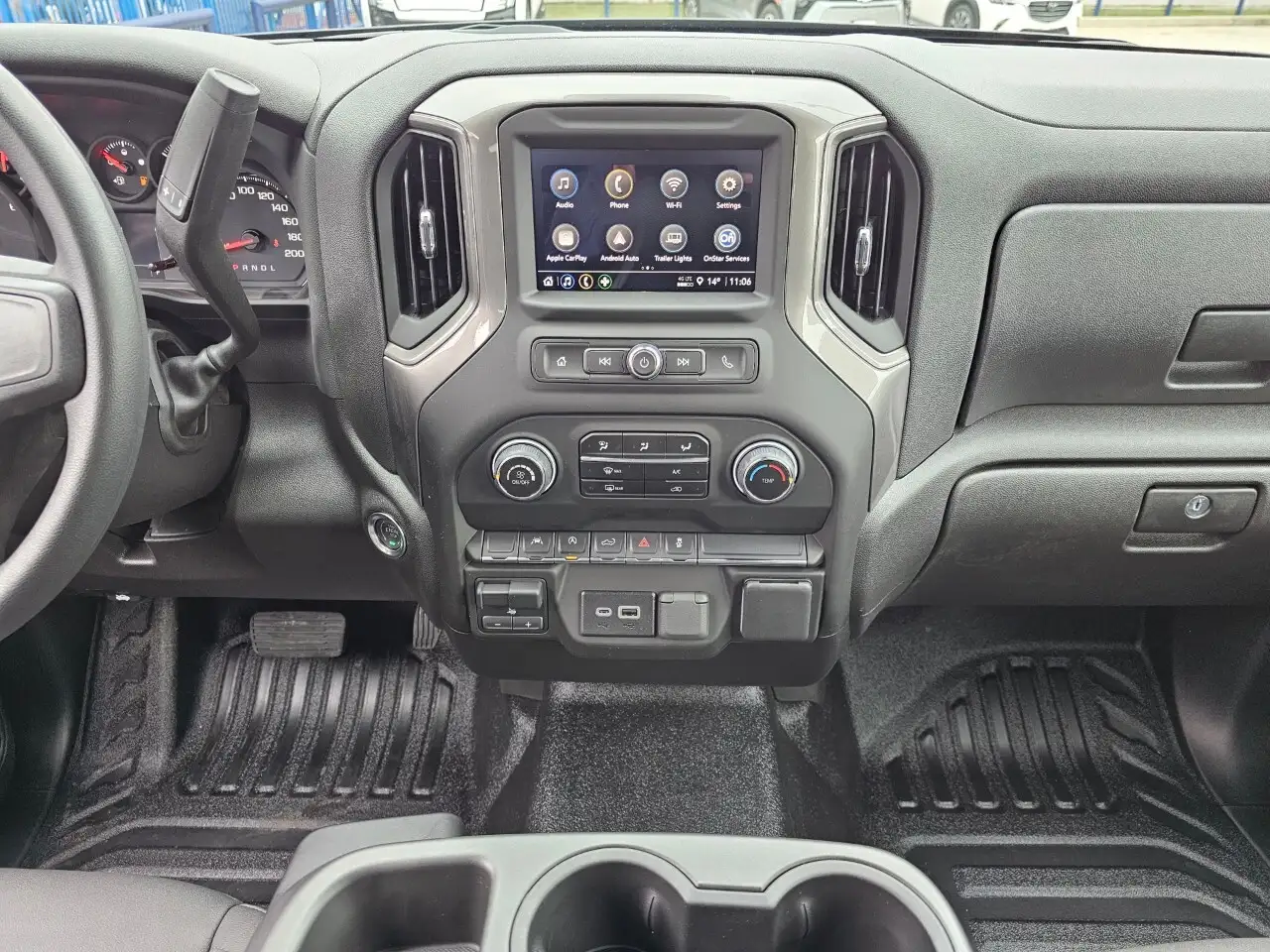 Chevrolet Silverado 1500 снимка Chevrolet Silverado 1500