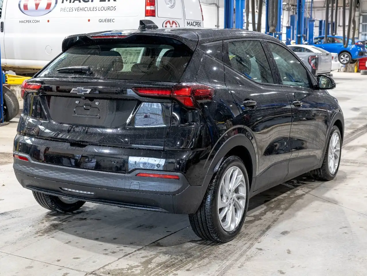 Chevrolet Bolt photo Chevrolet Bolt