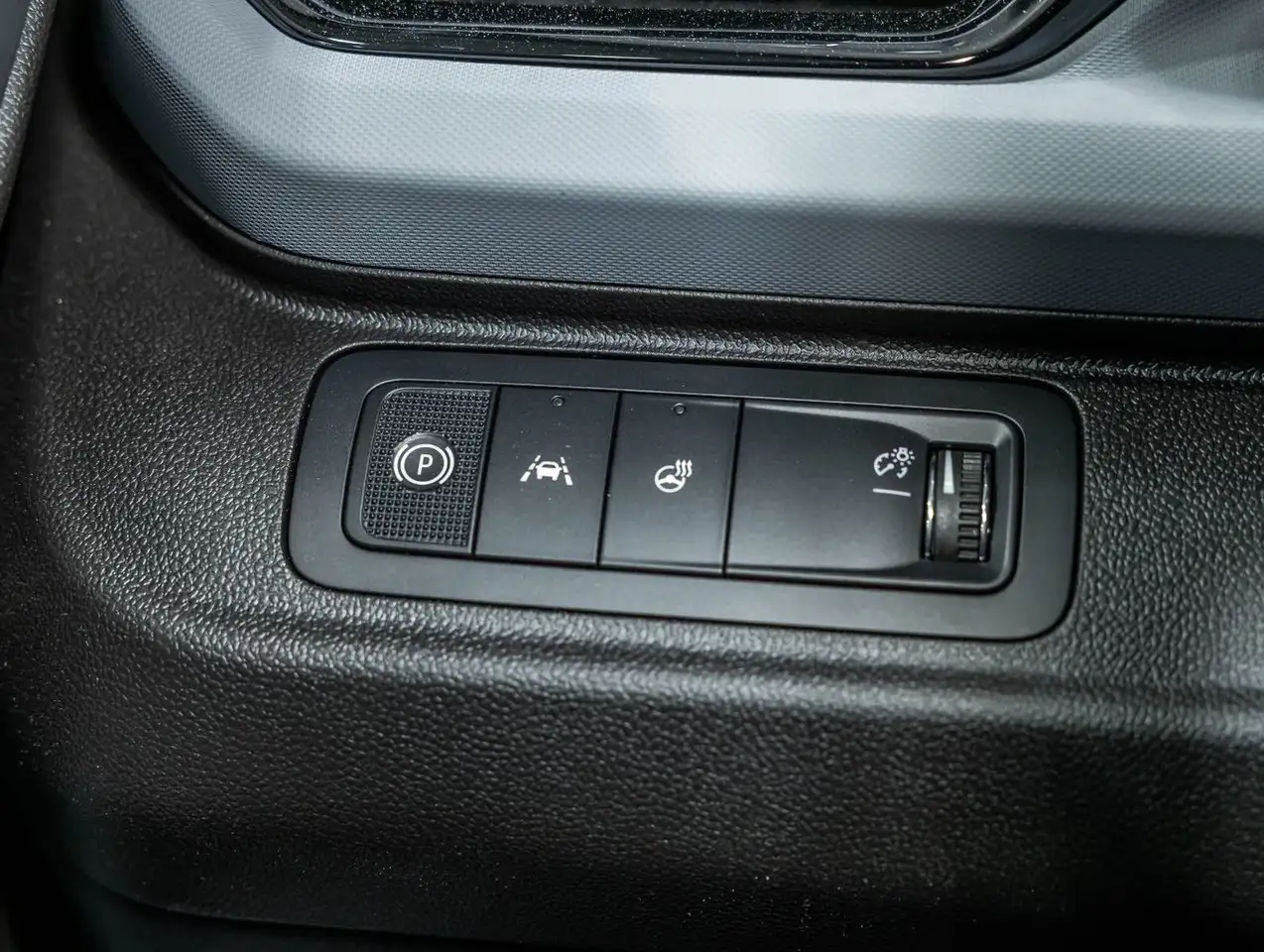Chevrolet Bolt photo Chevrolet Bolt