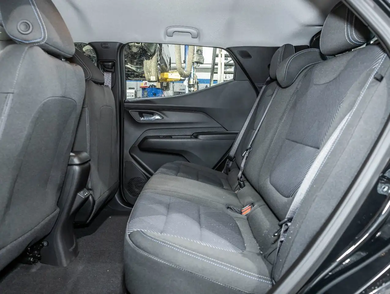 Chevrolet Bolt photo Chevrolet Bolt