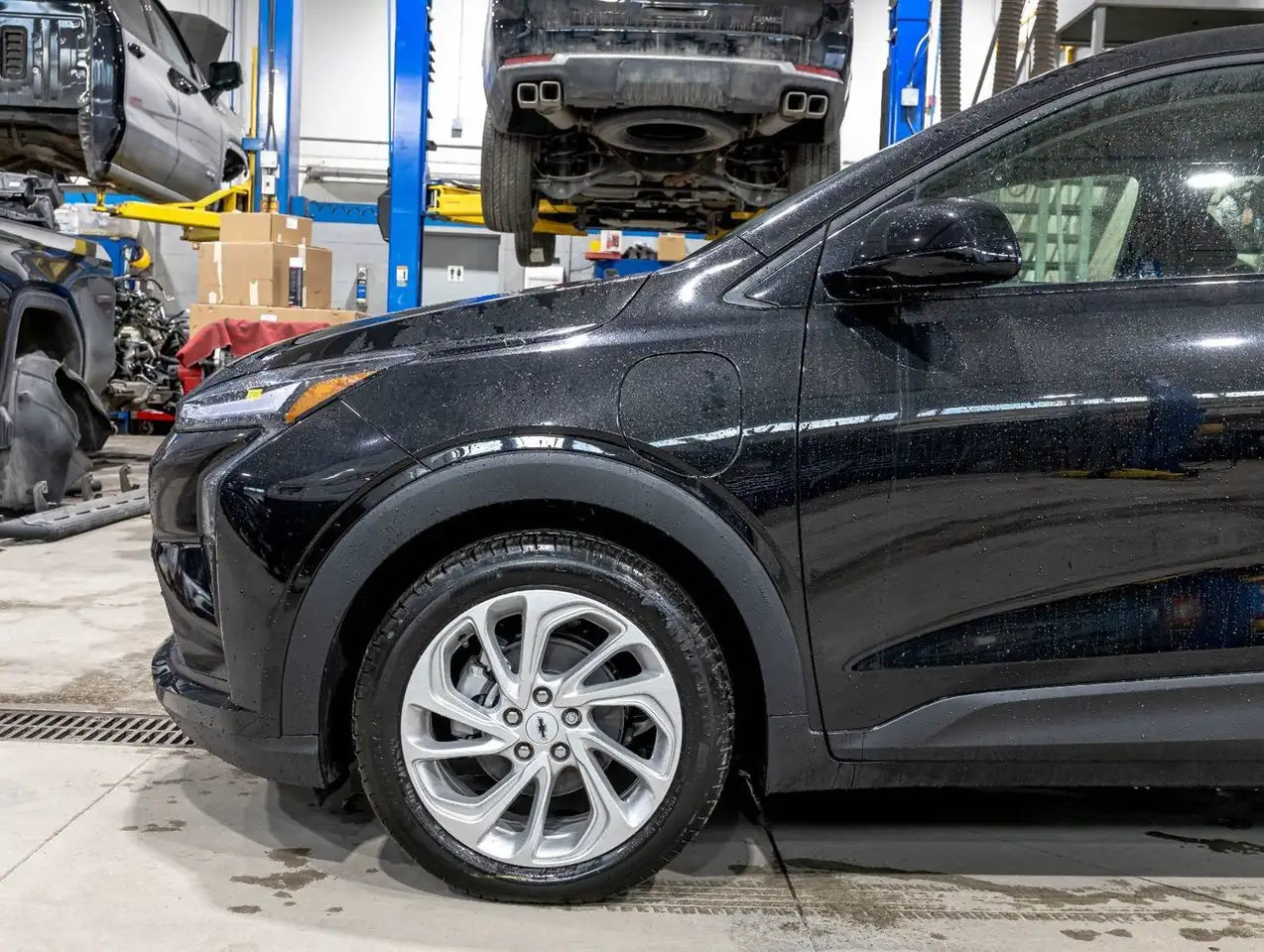 Chevrolet Bolt photo Chevrolet Bolt