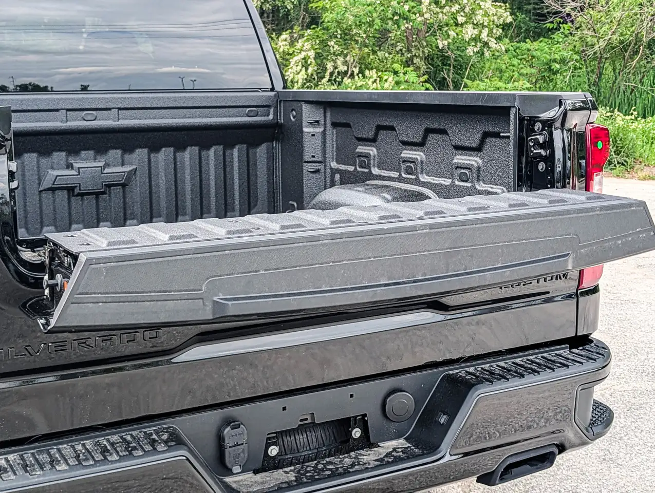Chevrolet Silverado 1500 photo Chevrolet Silverado 1500