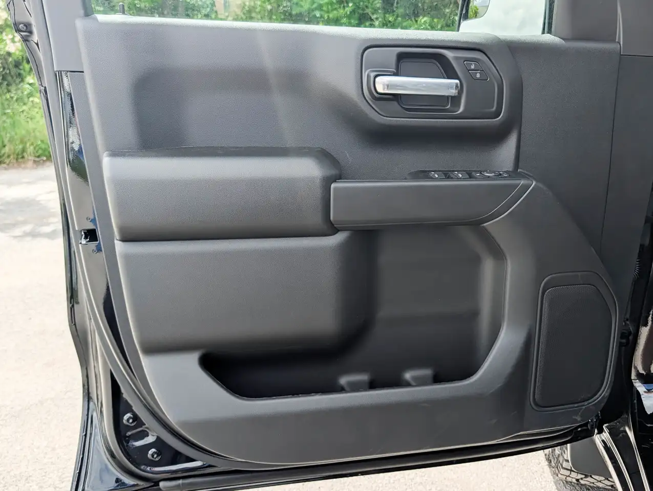 Chevrolet Silverado 1500 photo Chevrolet Silverado 1500