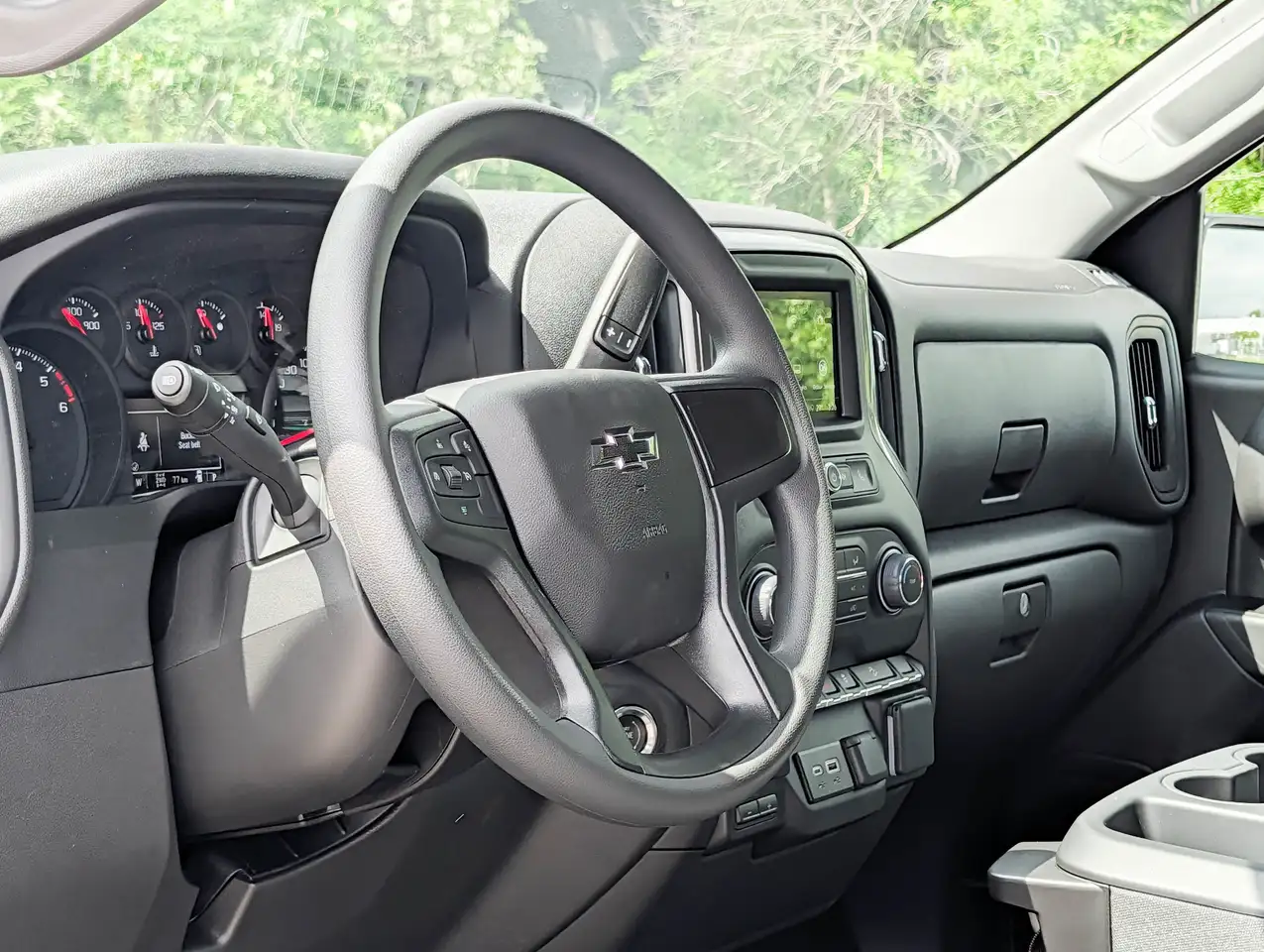 Chevrolet Silverado 1500 photo Chevrolet Silverado 1500