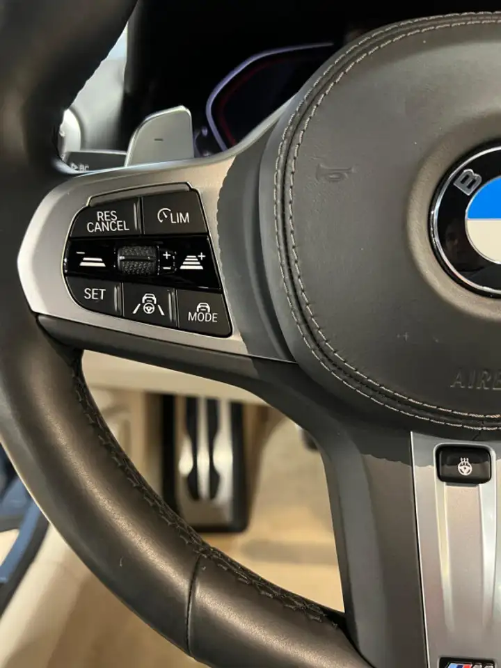 BMW 8 Series photo BMW 8 Series