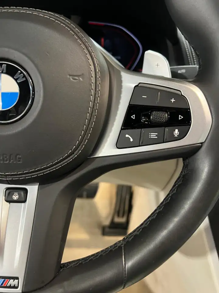 BMW 8 Series photo BMW 8 Series