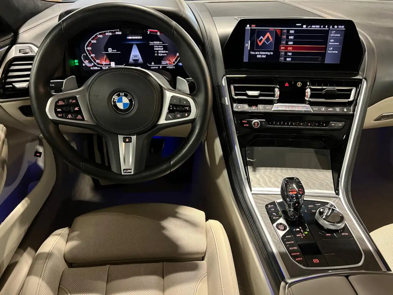 BMW 8 Series photo BMW 8 Series