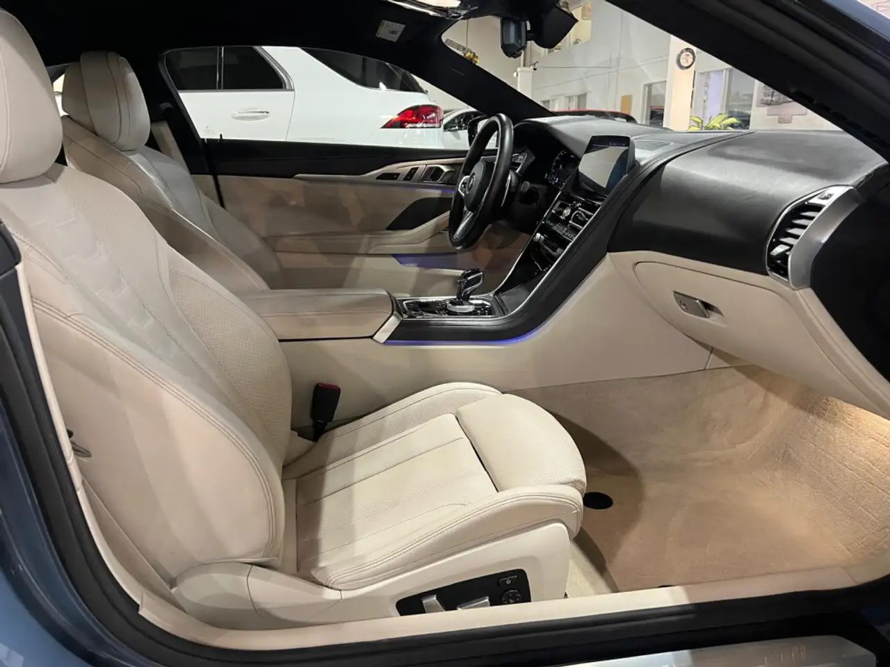 BMW 8 Series photo BMW 8 Series