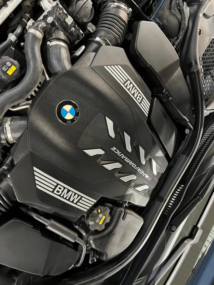 BMW 8 Series photo BMW 8 Series
