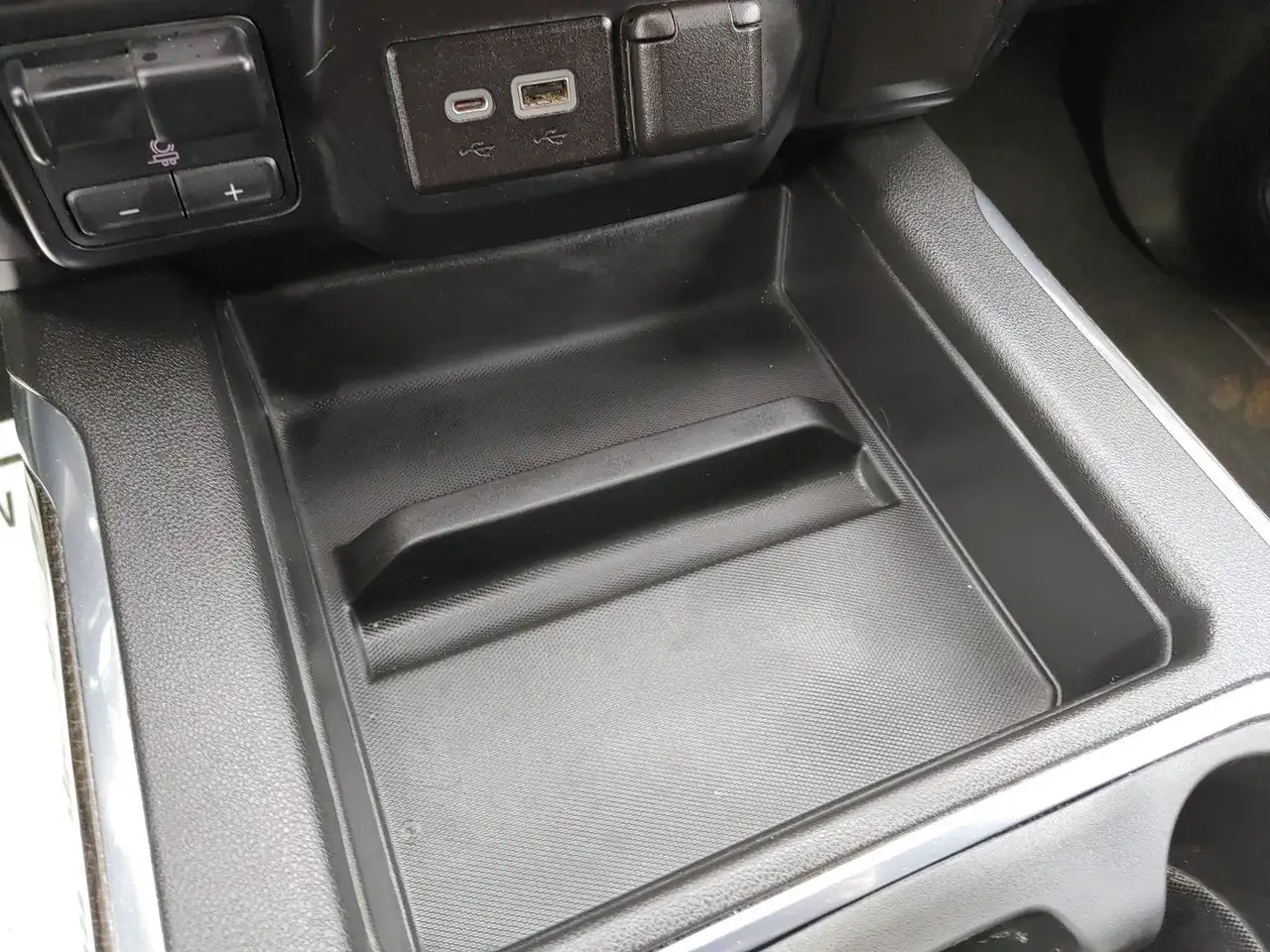 Chevrolet Silverado 1500 photo Chevrolet Silverado 1500