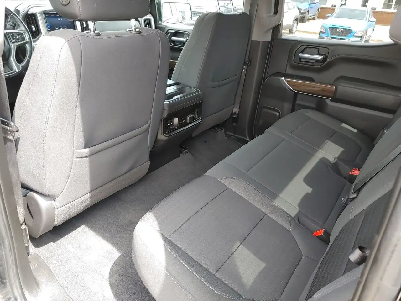 Chevrolet Silverado 1500 photo Chevrolet Silverado 1500