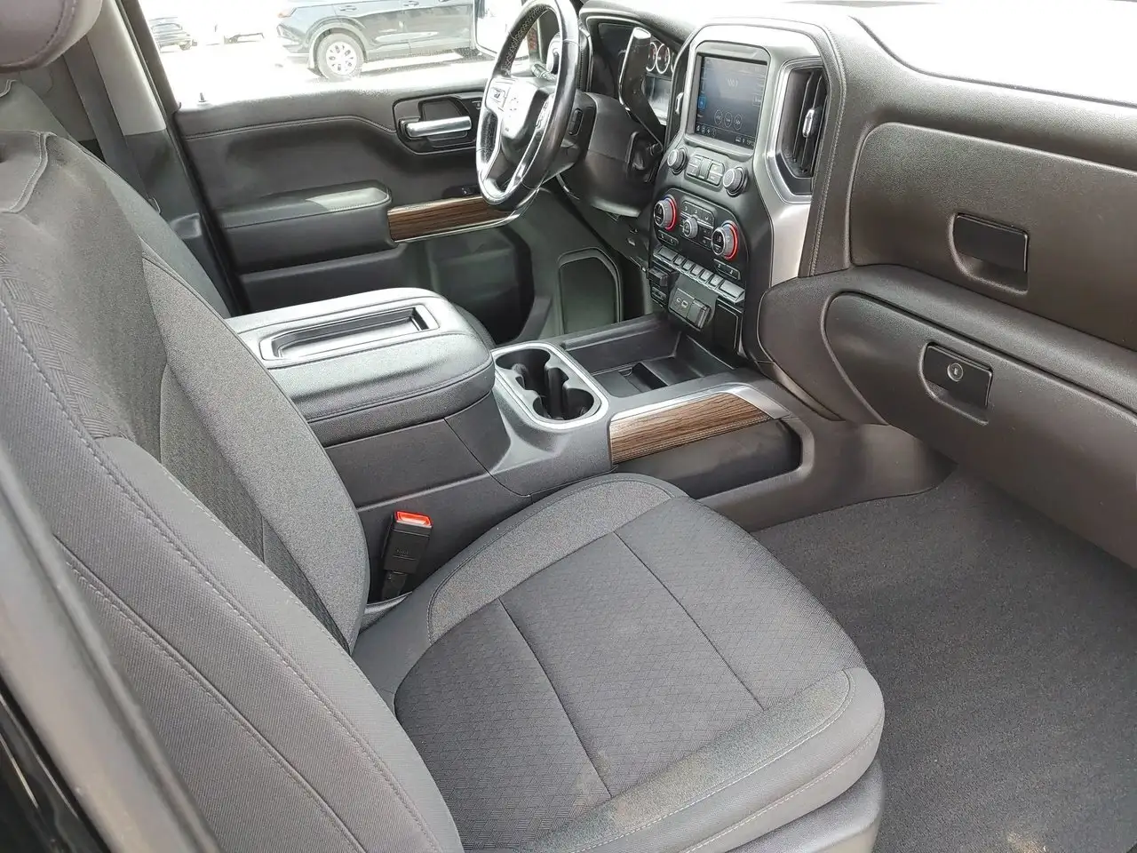 Chevrolet Silverado 1500 photo Chevrolet Silverado 1500