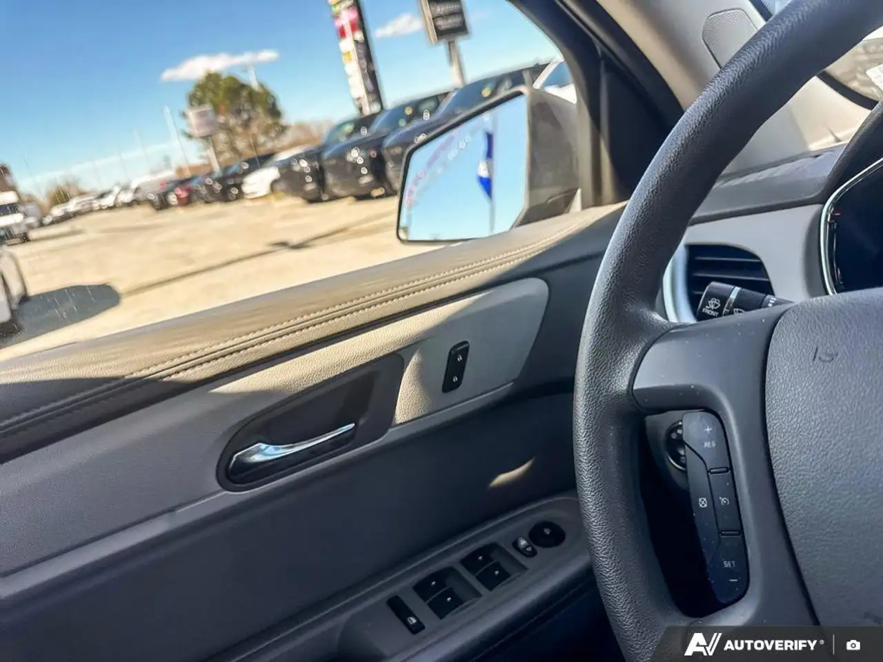 Chevrolet Traverse photo Chevrolet Traverse