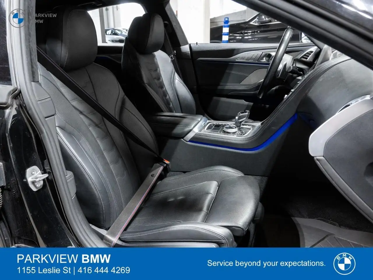 BMW 8 Series снимка BMW 8 Series