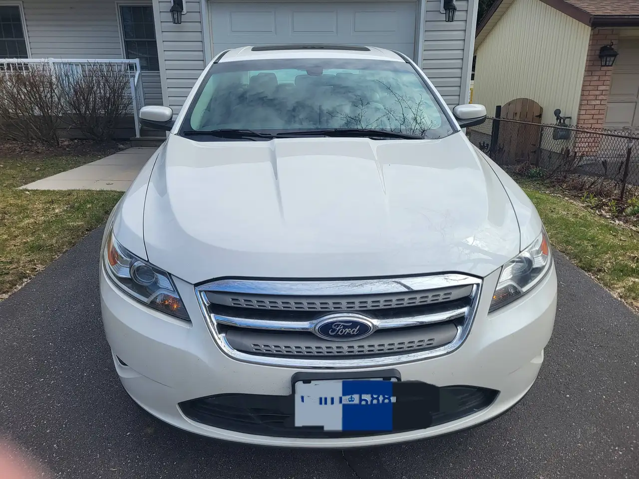 2011 Ford Taurus
