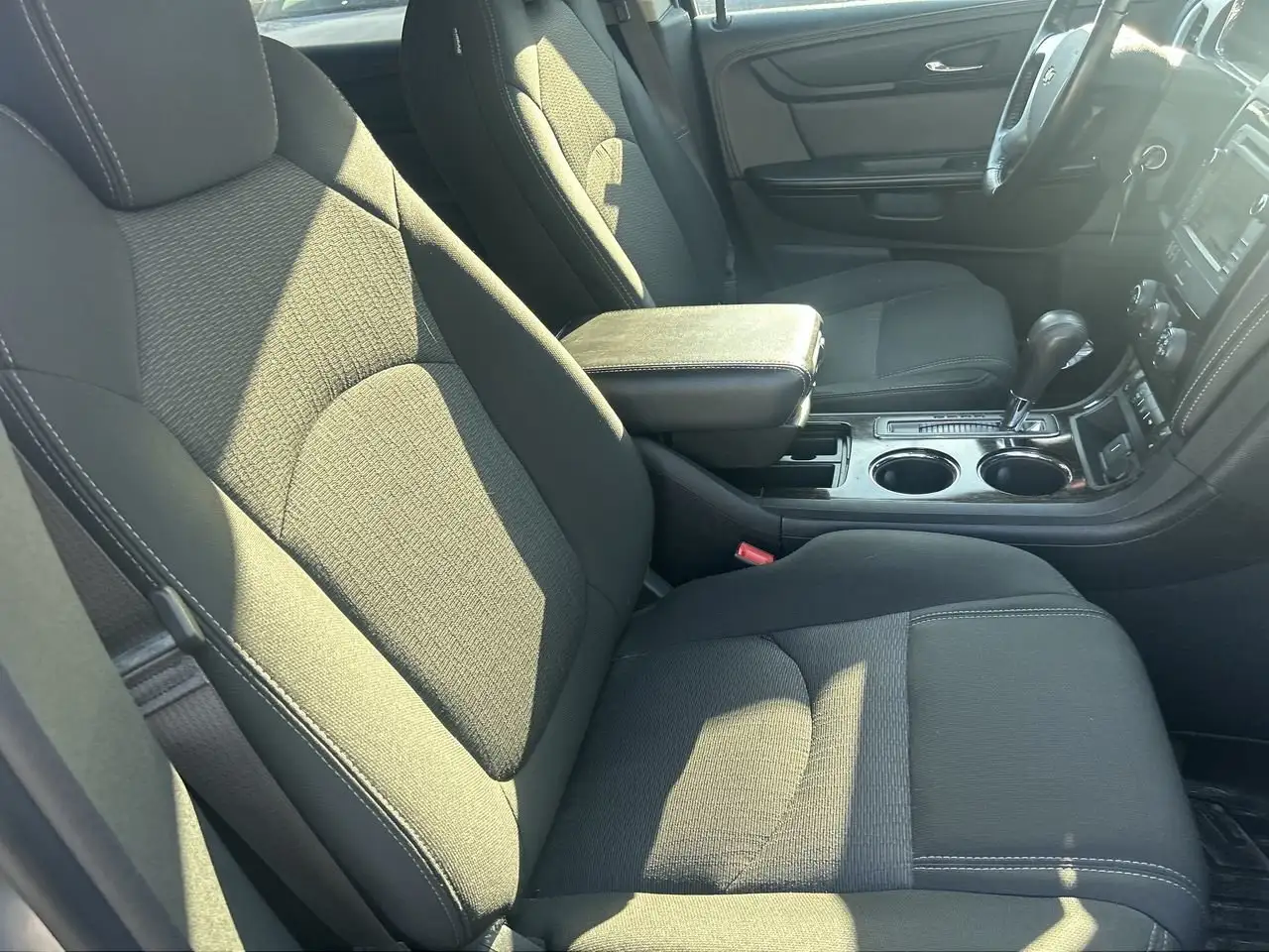 Chevrolet Traverse photo Chevrolet Traverse