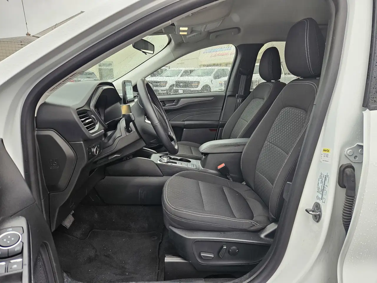 Ford Escape снимка Ford Escape