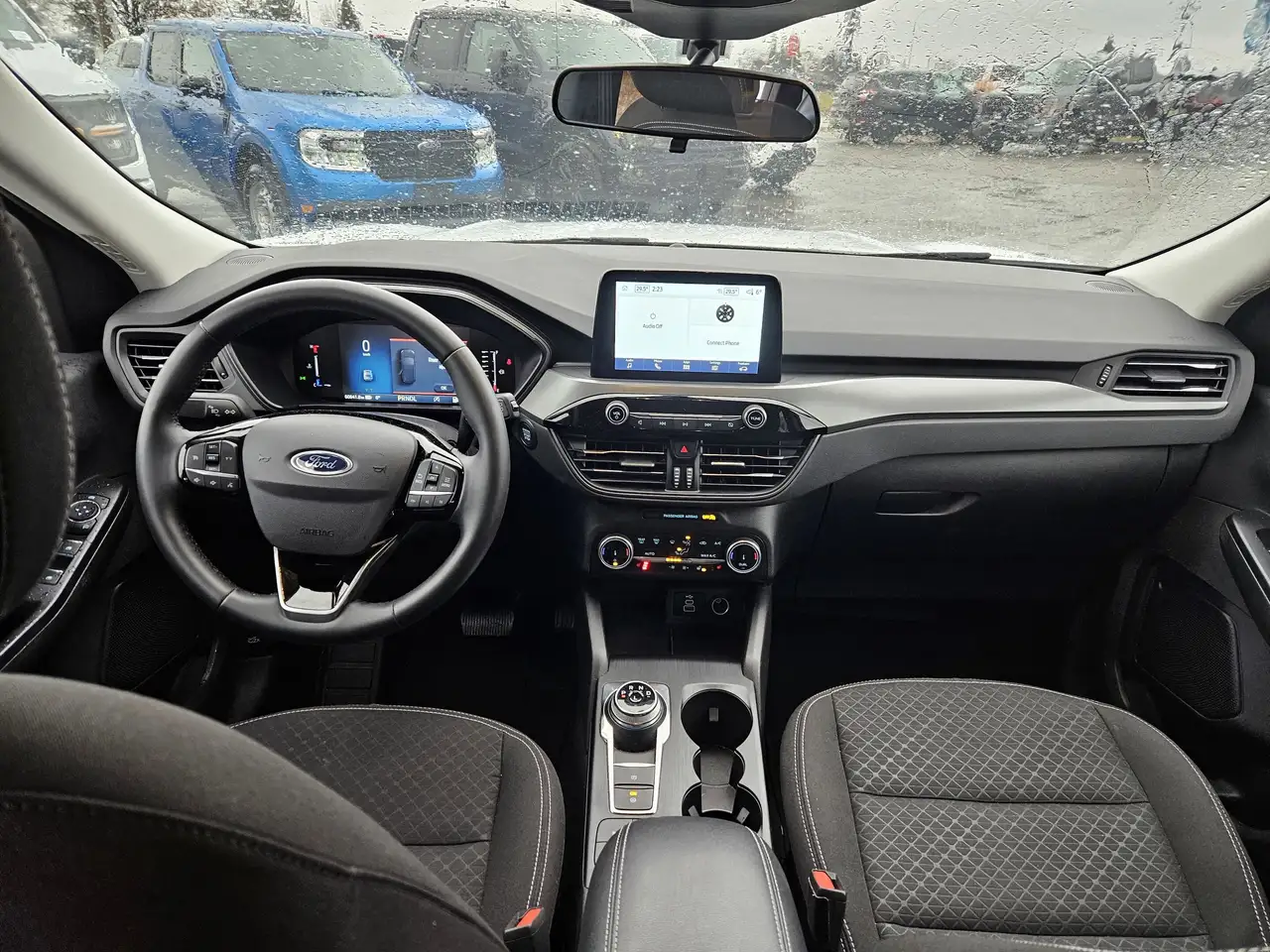 Ford Escape снимка Ford Escape