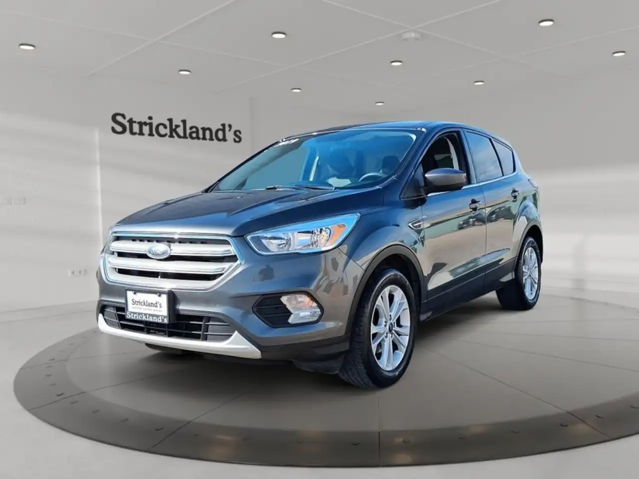 Ford Escape снимка Ford Escape