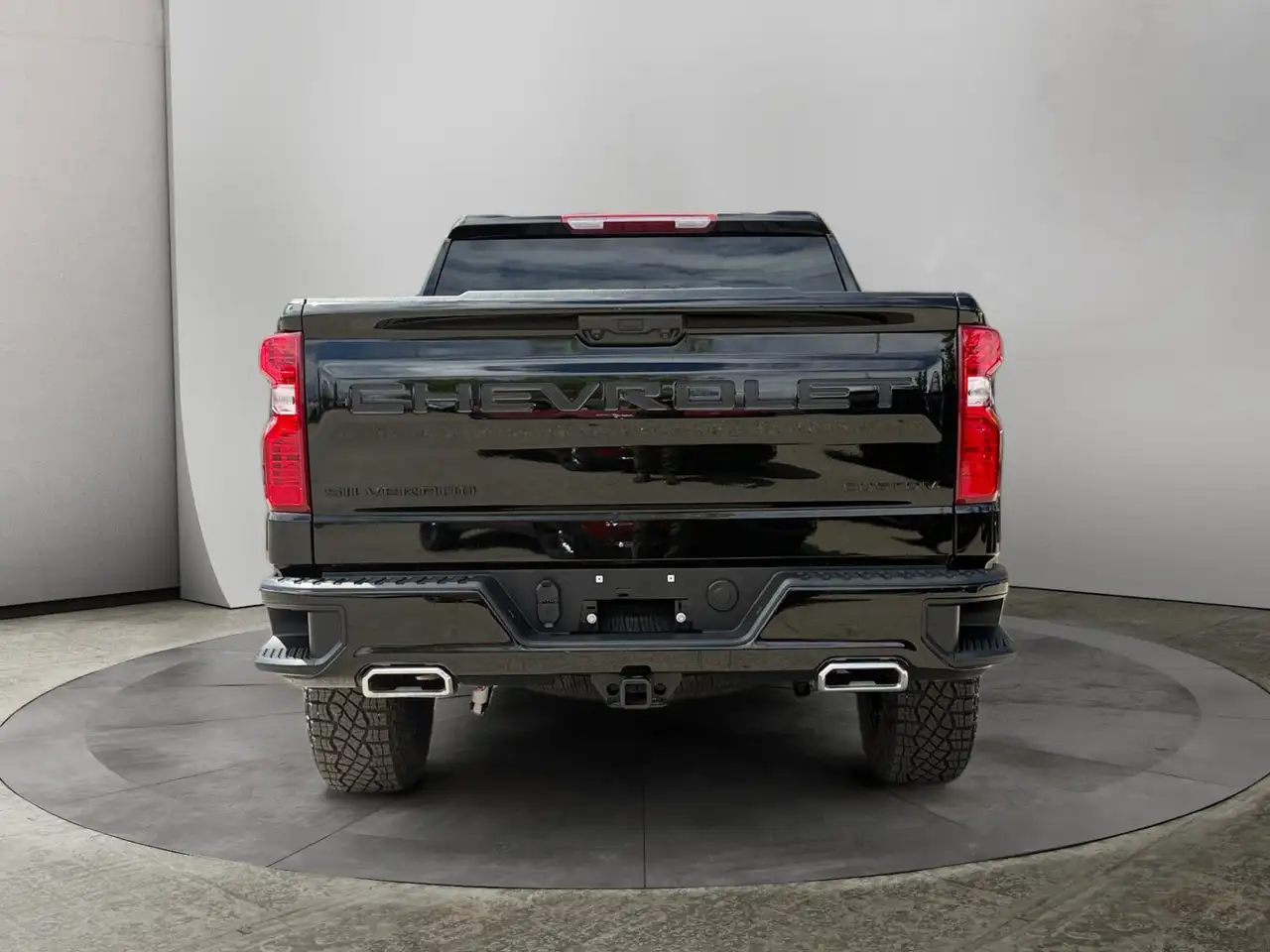 Chevrolet Silverado 1500 снимка Chevrolet Silverado 1500