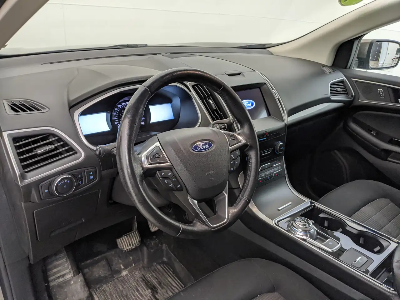 Ford Edge снимка Ford Edge