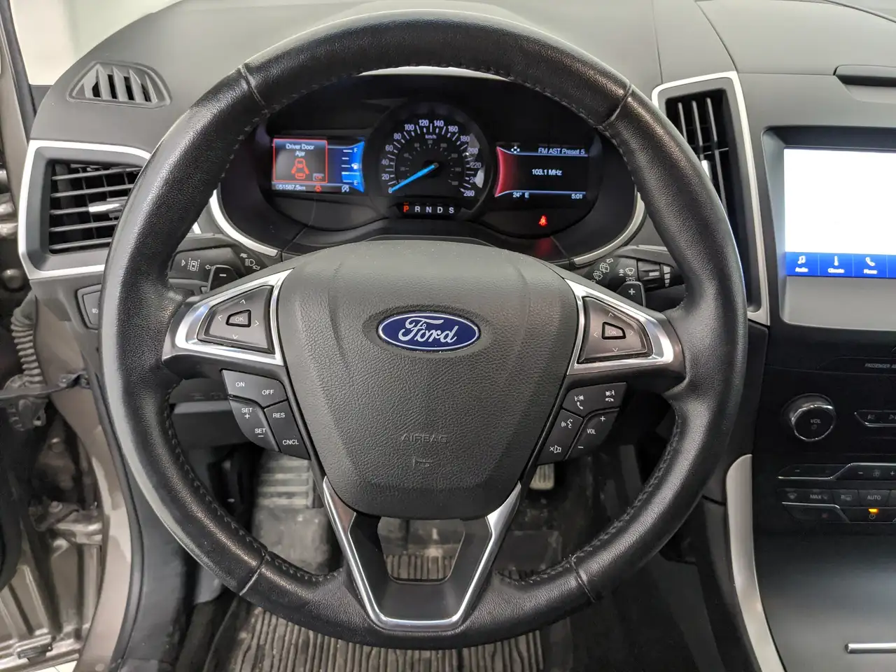 Ford Edge снимка Ford Edge