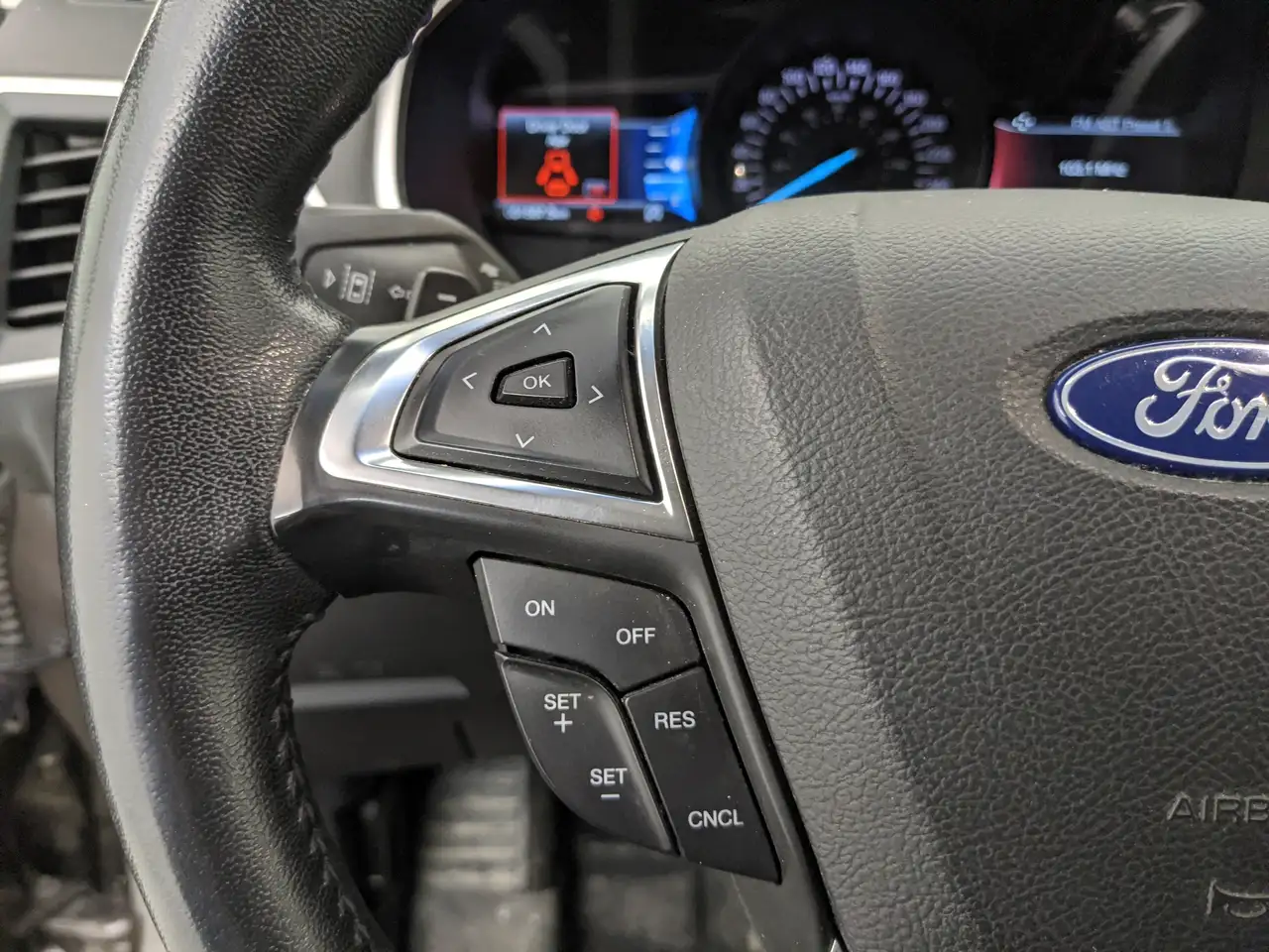 Ford Edge снимка Ford Edge