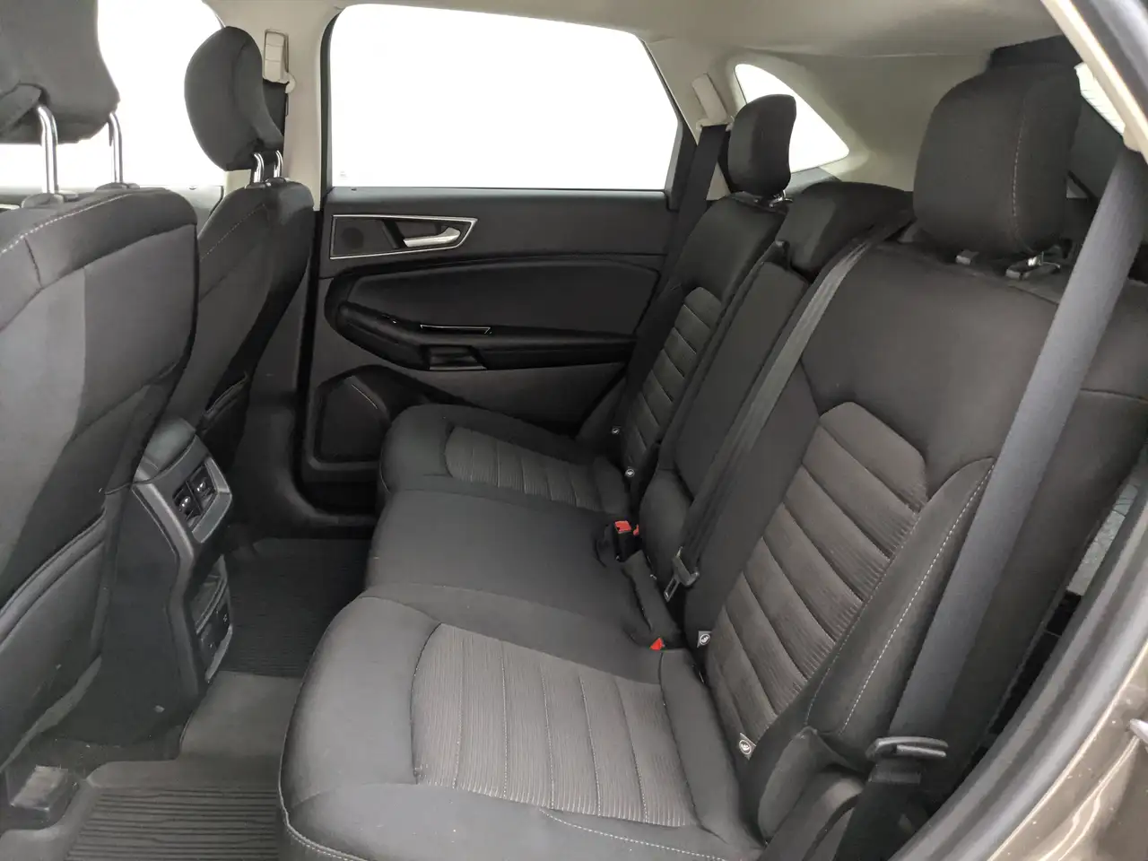 Ford Edge снимка Ford Edge