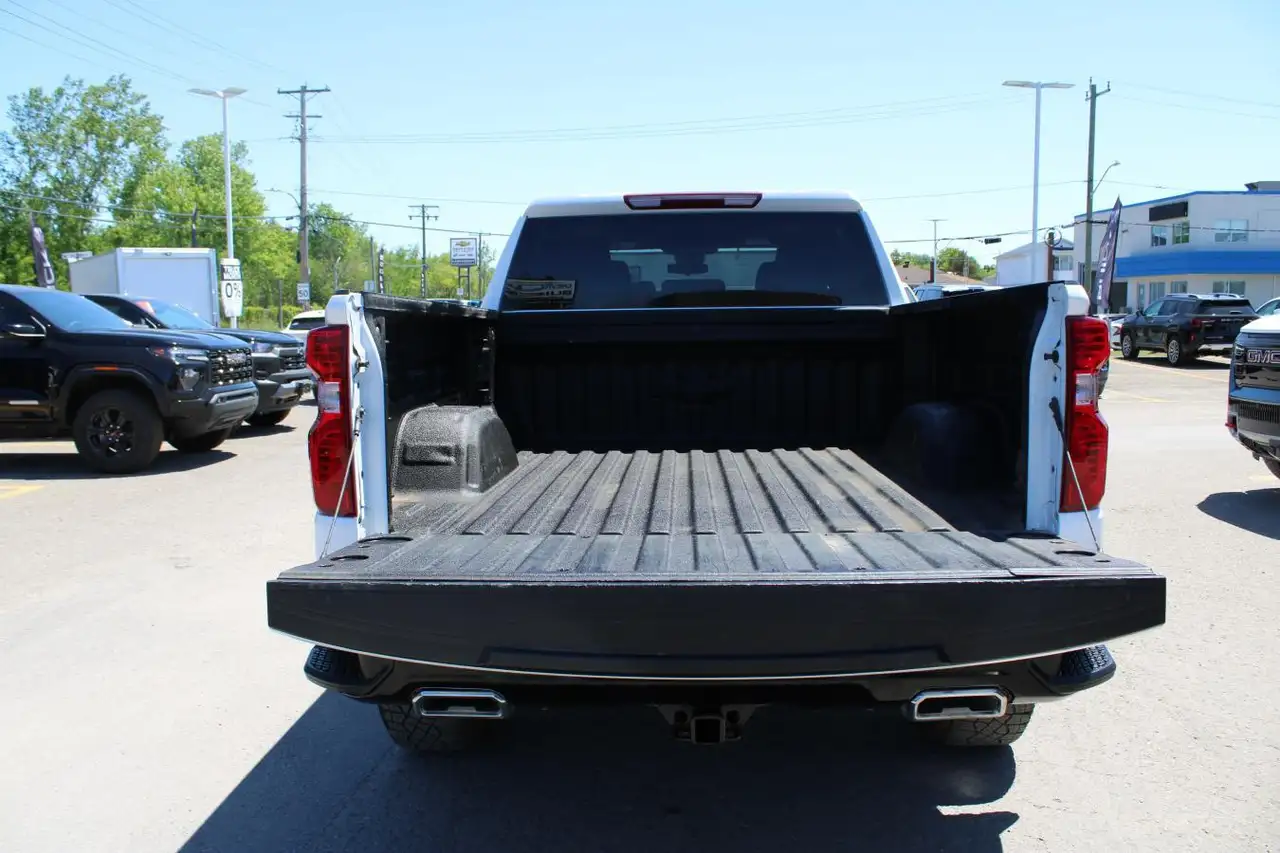 Chevrolet Silverado 1500 photo Chevrolet Silverado 1500