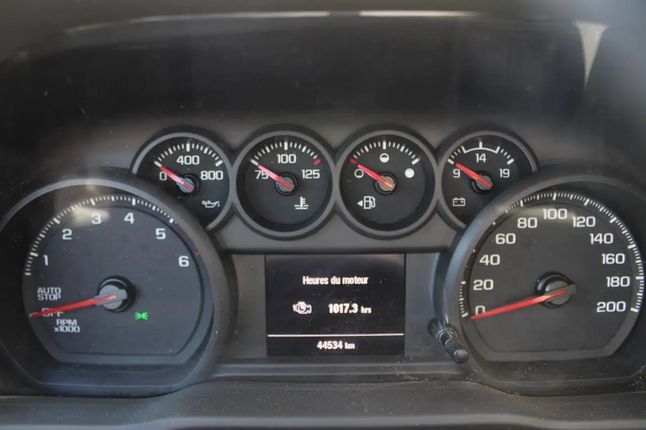 Chevrolet Silverado 1500 photo Chevrolet Silverado 1500
