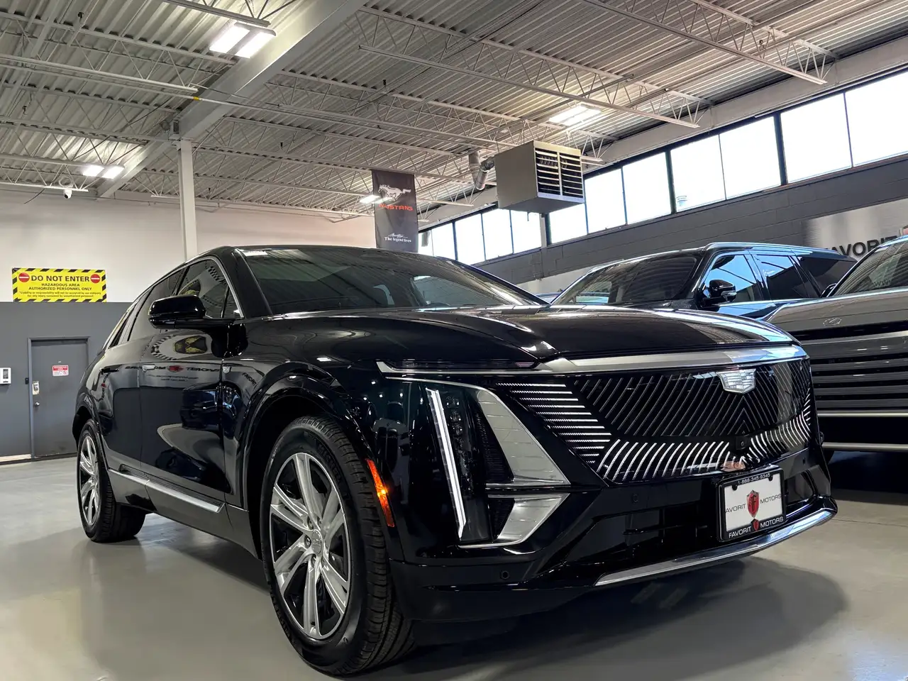 Cadillac Lyriq снимка Cadillac Lyriq